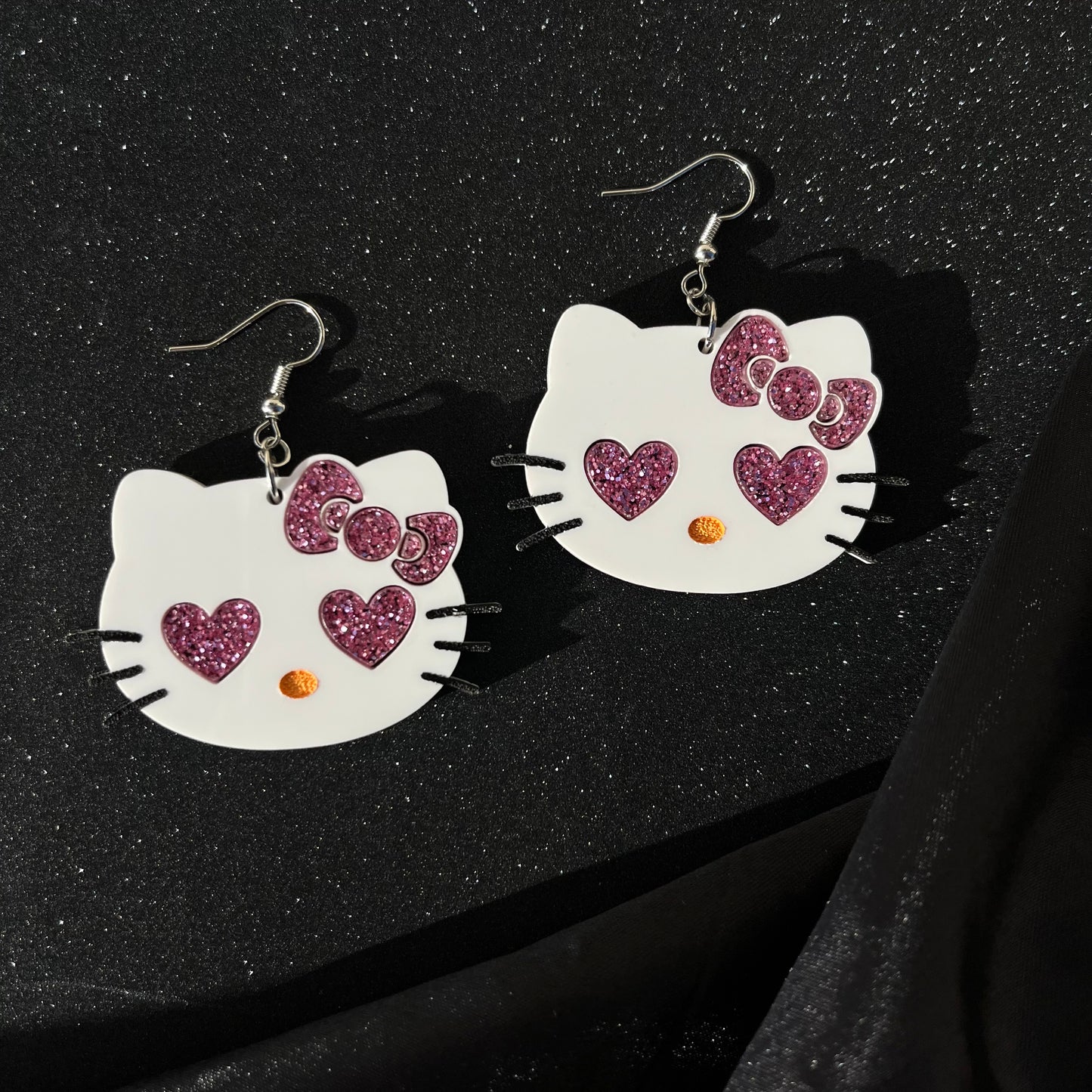 heart eye kitty