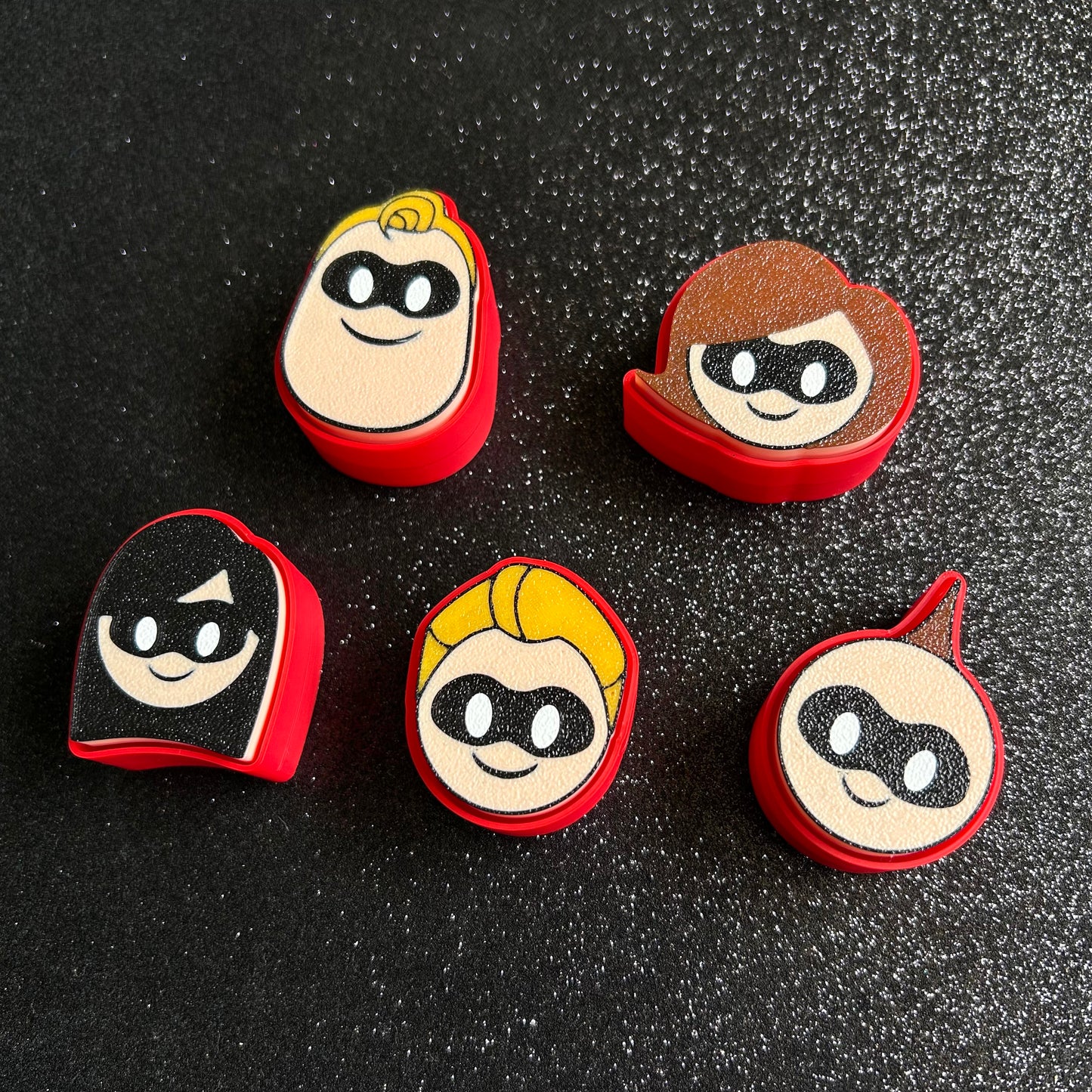 INCREDIBLE CLICKERS