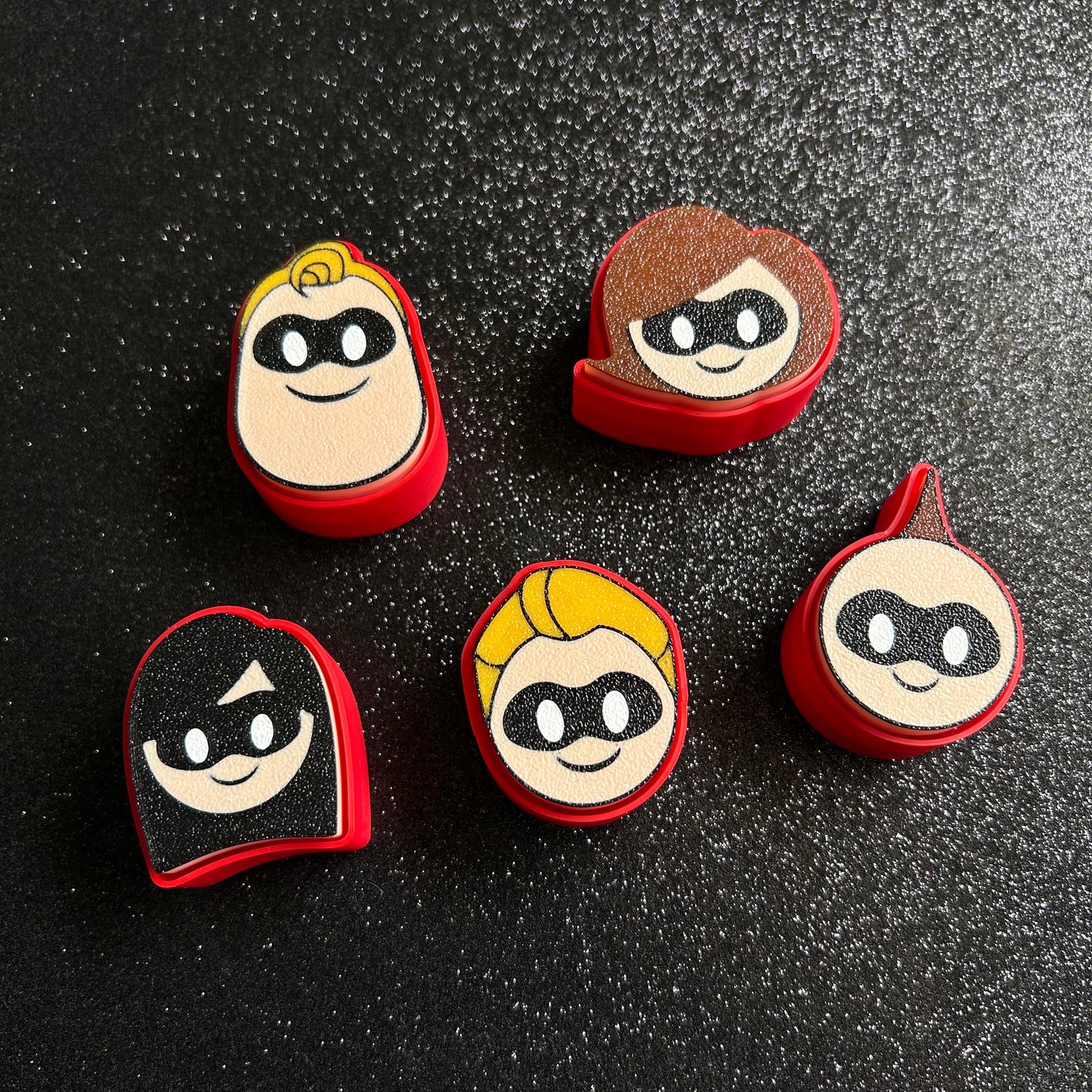 INCREDIBLE CLICKERS